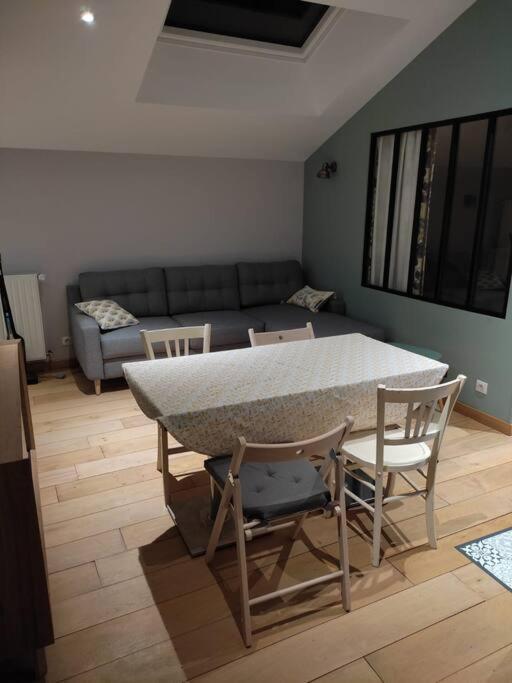 Appartement Le Saint Maur Neuville-de-Poitou Ngoại thất bức ảnh